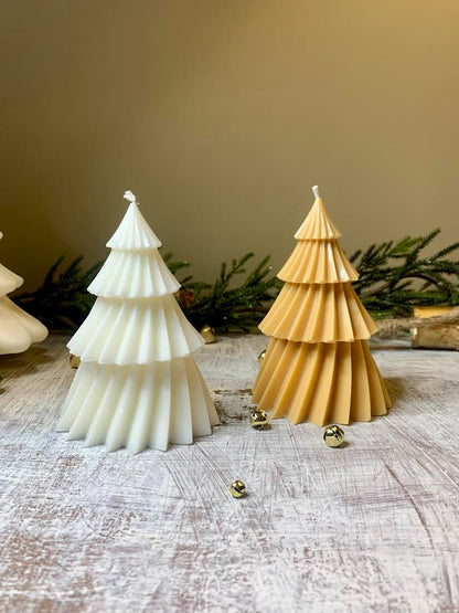 Sweeping Christmas Tree Candle