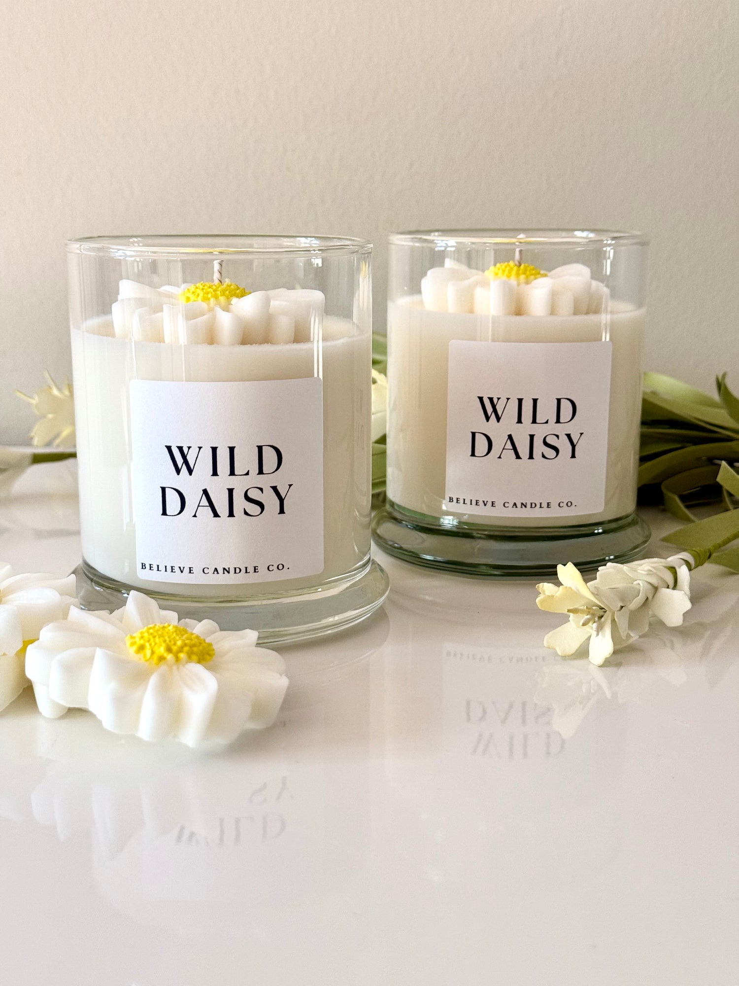 Daisy Floral Candle