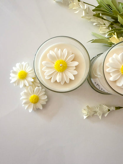 Daisy Floral Candle