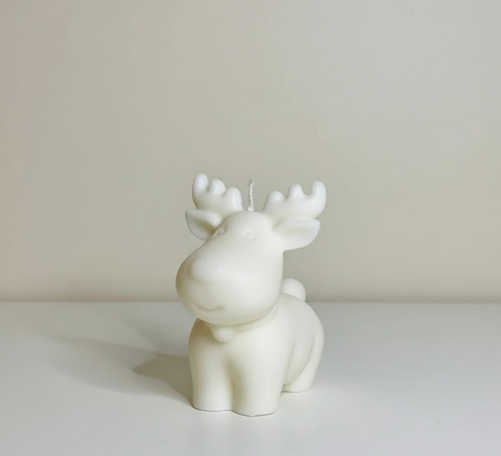 Chunky Mini Reindeer Candle